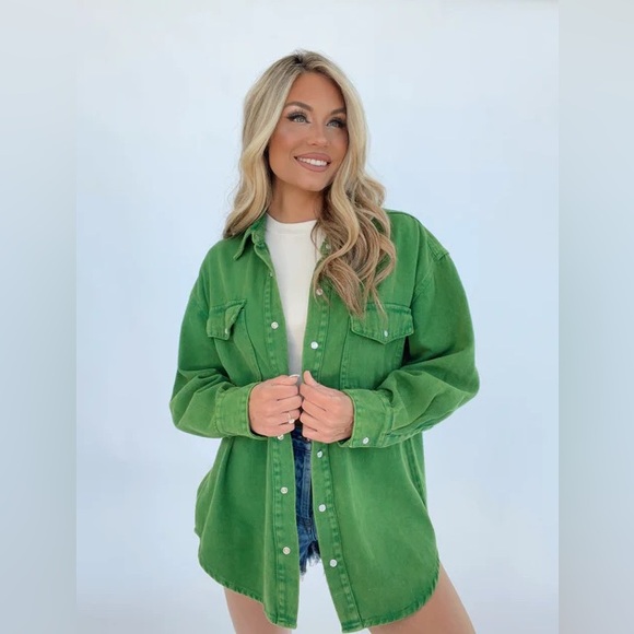 Lawn Seats Shacket - Picture 1 of 3